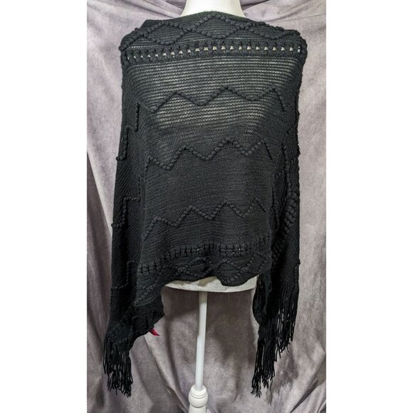 Shihreen Gothic Asymmetrical Fringe Poncho - Picture 1 of 9